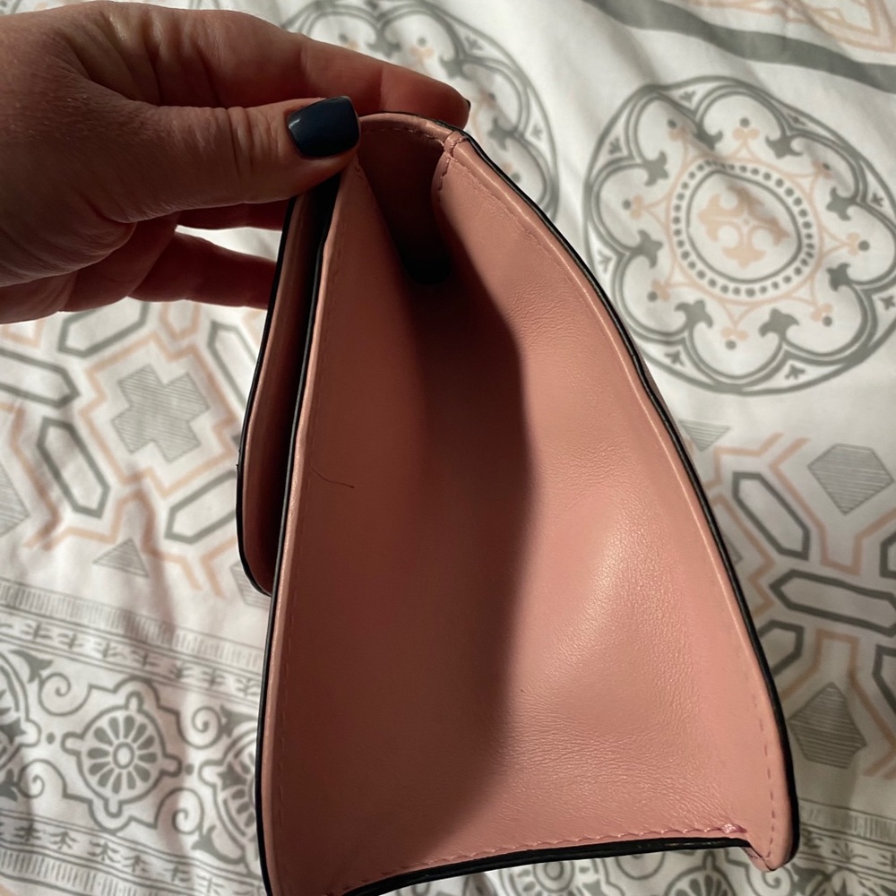 Valentino Garavani Glam nude poudrè shoulder bag - Picture 11 of 13
